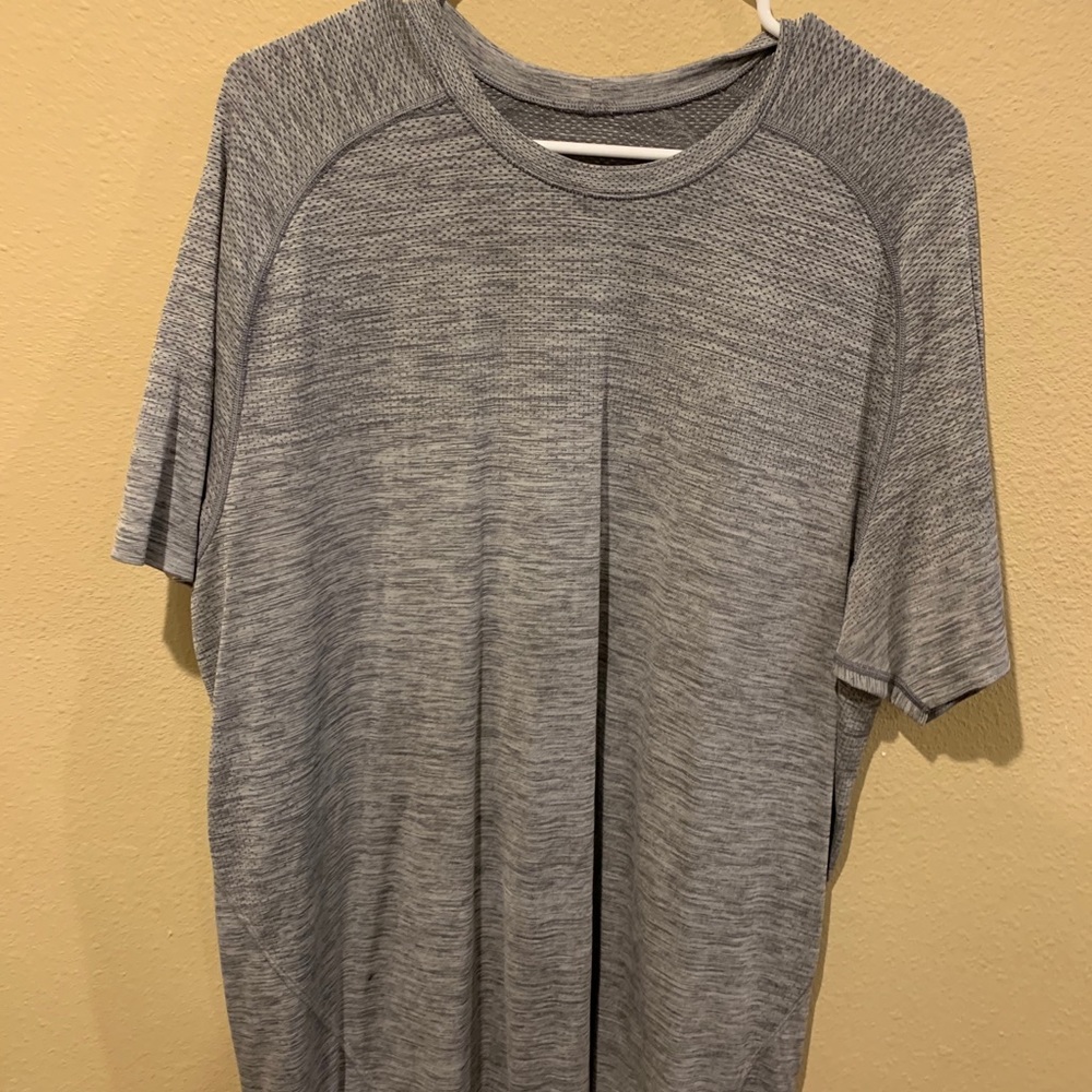 Grey metal vent XL